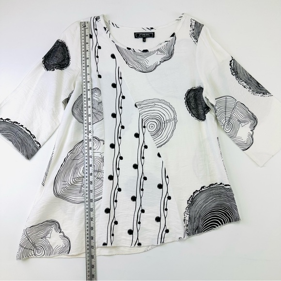 Lagenlook asymmetrical print womens tunic top Small Minkas
Black white abstract - Picture 5 of 11